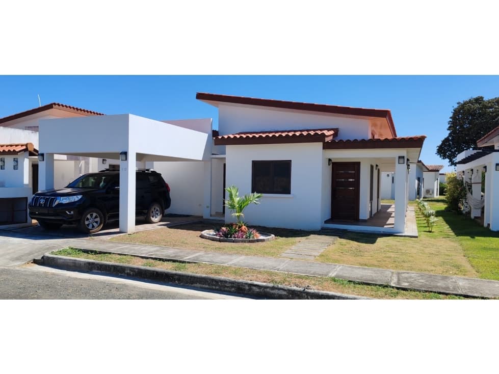 Venta de casa de playa en Coco Del Mar, Las Tablas - 1