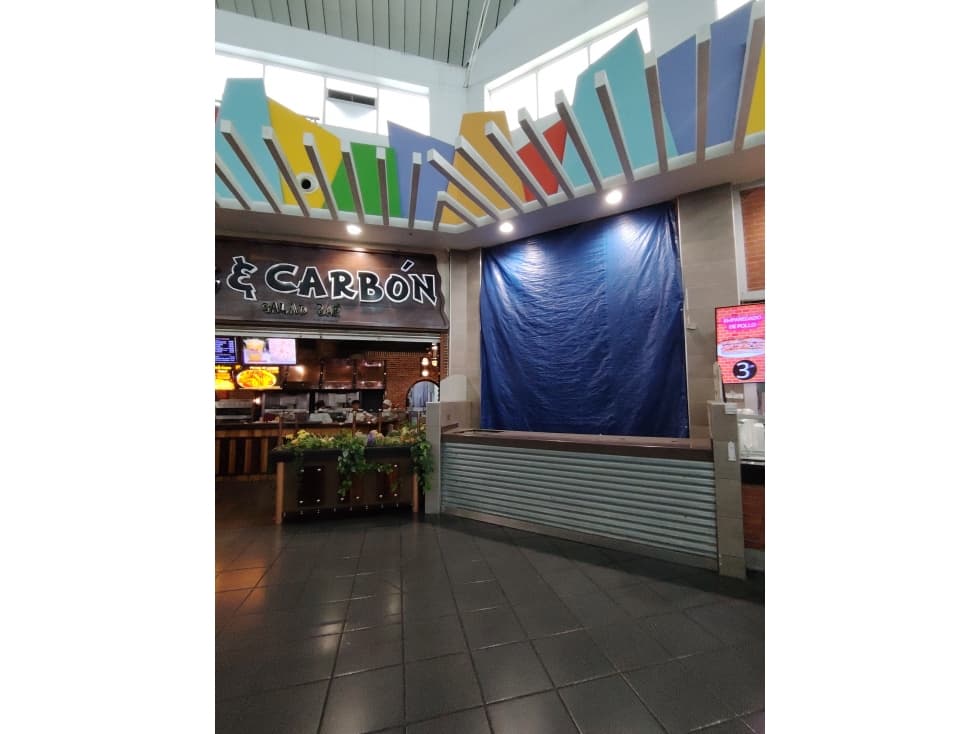 SE ALQUILA LOCAL EN ALBROOK MALL EN PATIO DE COMIDAS - 1