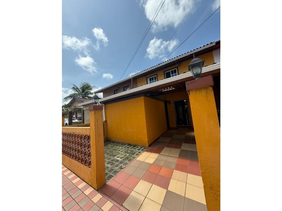 Casa en Venta en Espinar, Corregimiento de Cristóbal, Colón - 1