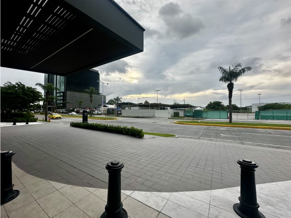 Se Vende Torre Corporativa en Santa Maria - 1