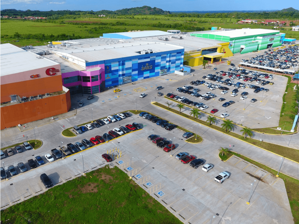 Santiago Mall - Se Alquila Amplio Local Comercial en Santiago - 1