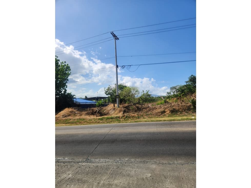 TERRENO SOBRE LA VIA PANAMERICANA EN PASO BLANCO PACORA - 1