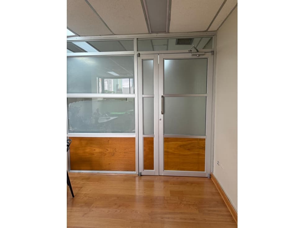 VENTA DE CONSULTORIO MEDICO EN PAITILLA DE 34.79 M2 - 1