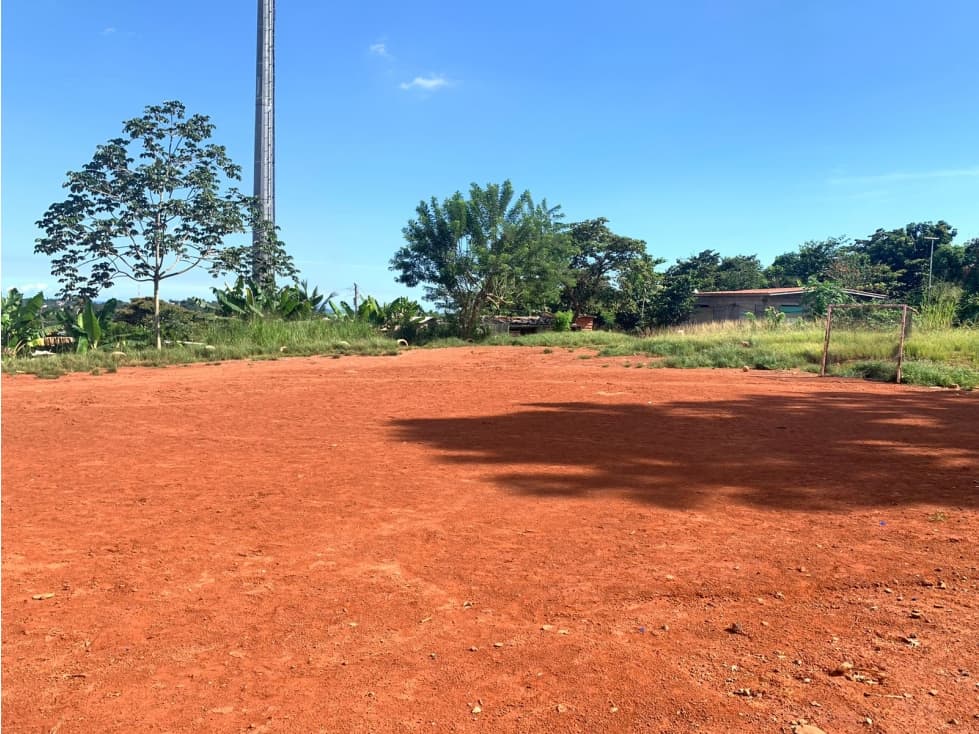 VENDO TERRENO VIA PRINCIPAL AL PUERTO CAIMITO LA CHORRERA 2581 METROS - 1