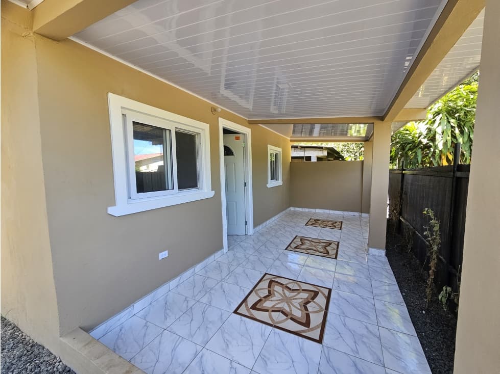 Casa de 2 Recámaras y 2 Baños Viva o Invierta en el Centro de Pedasí - 1