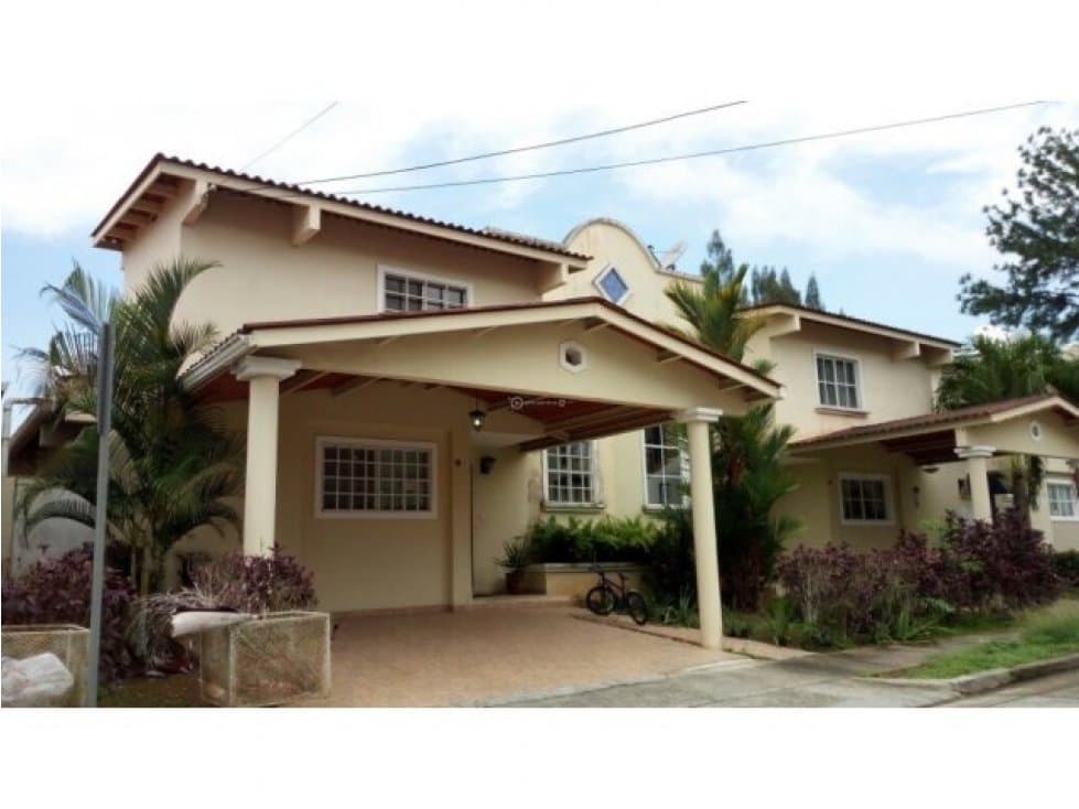 CASA ARRAIJAN RESIDENCIAL VILLAS DEL PINAR - 1