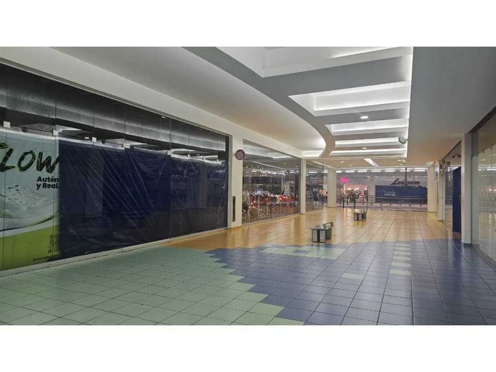 VENTA DE LOCAL COMERCIAL EN ALBROOK MALL - 202M2 - 1