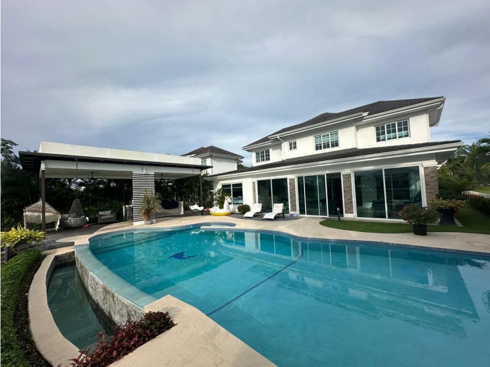 Alquiler de casa en Bijao, Bijao Quarry Heights - 1