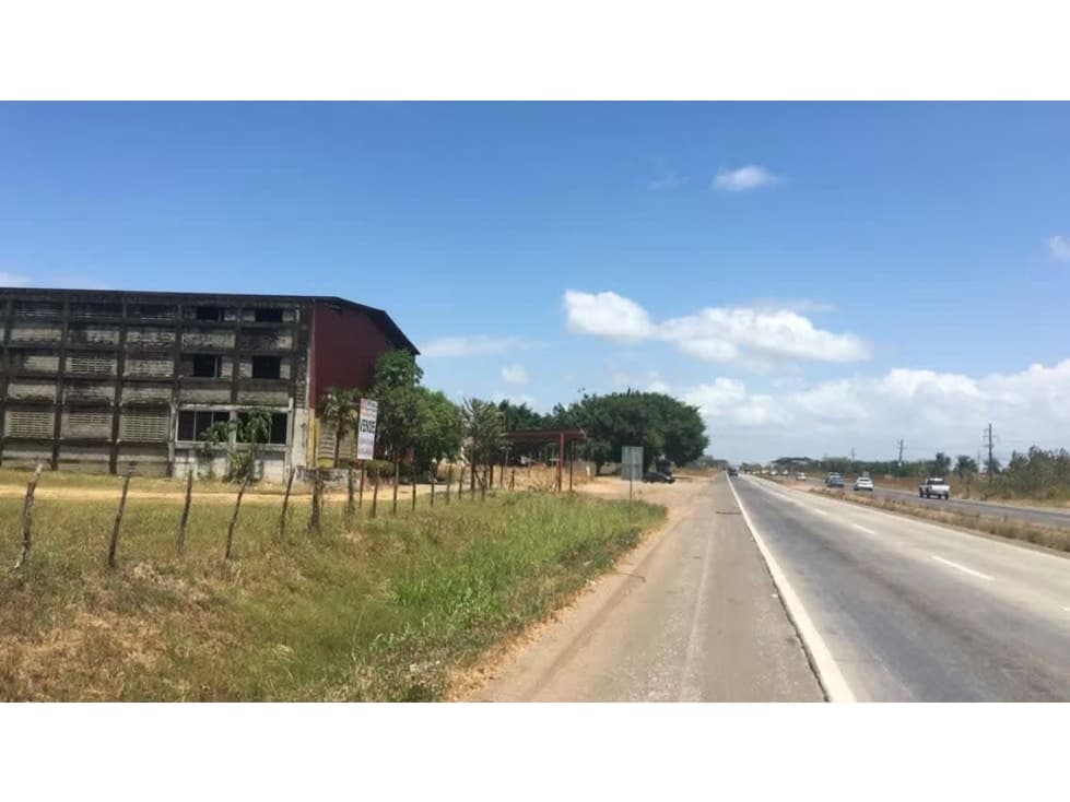 Lote comercial en venta en Aguadulce | 4,882 m² sobre Vía Panamericana - 1