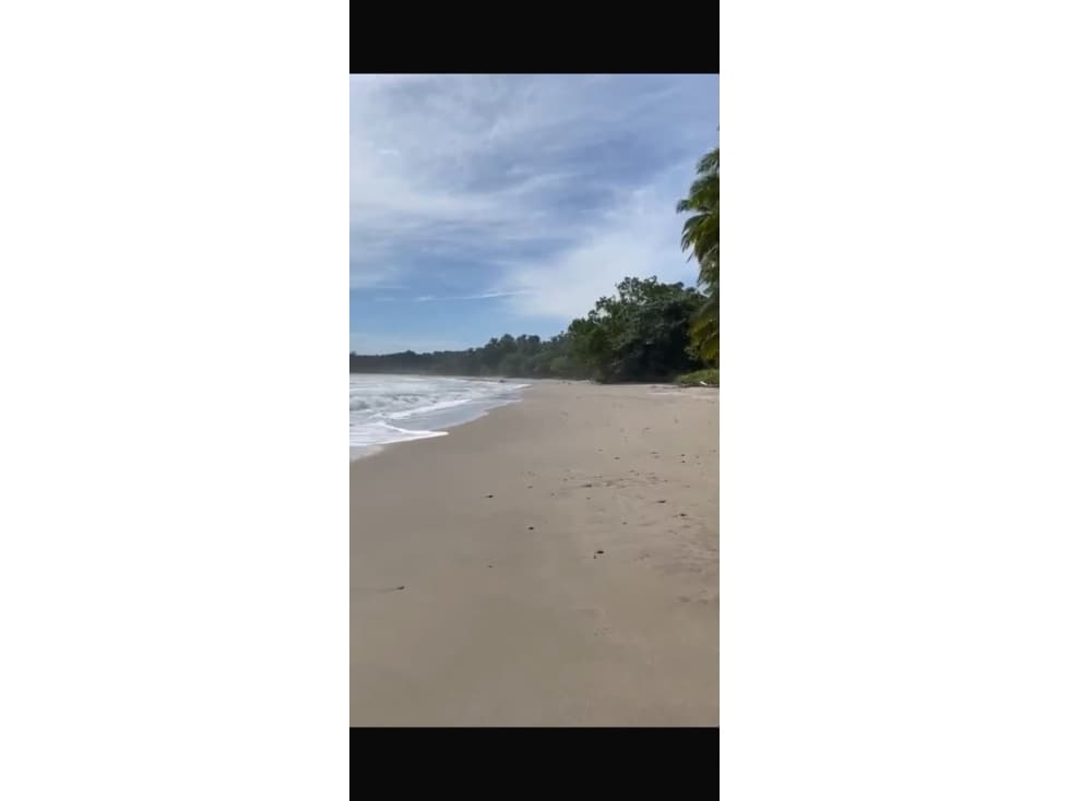 Paraíso Frente al Mar Caribe de 80,000 m² en Calovébora, Panamá - 1