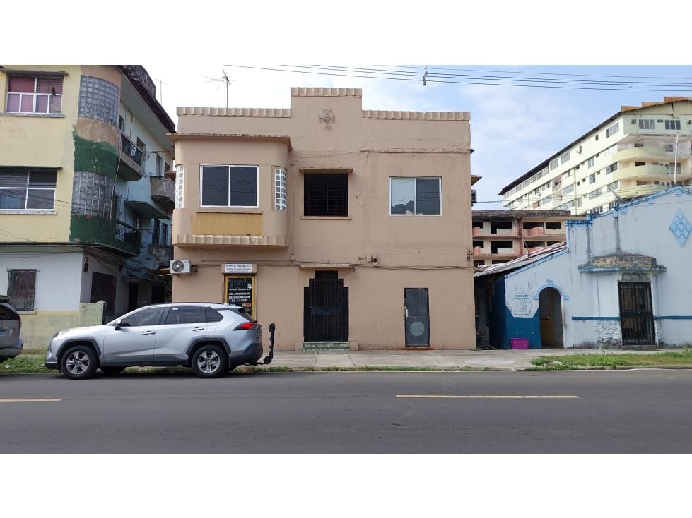 Se venden edificios en Barrio Norte, Colón - 1