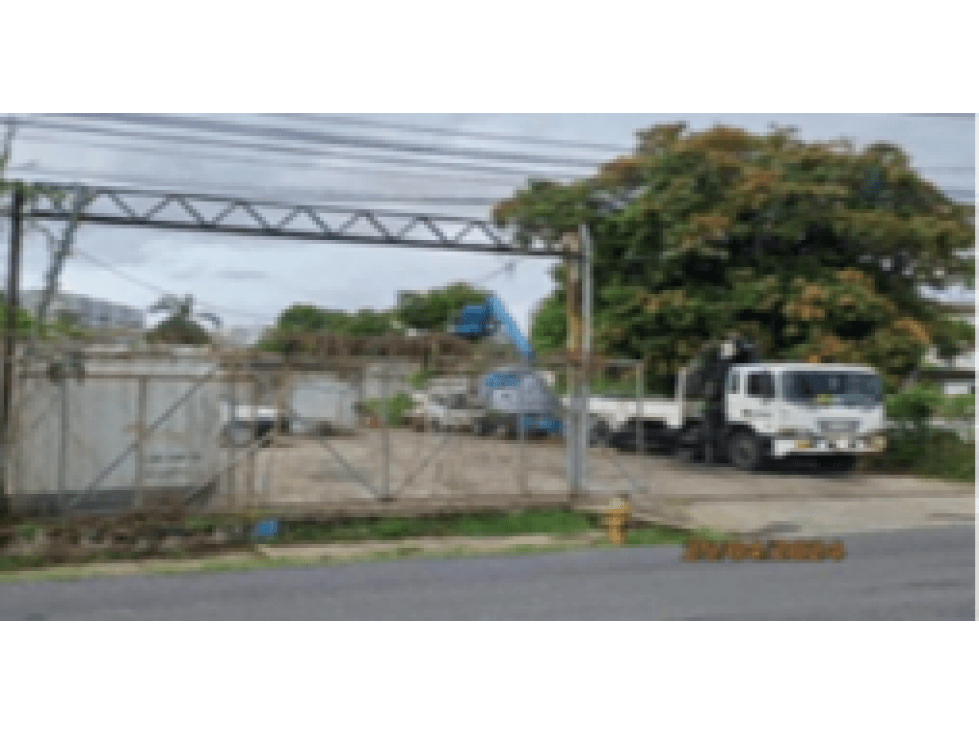 LOTE COMERCIAL - RESIDENCIAL - 1