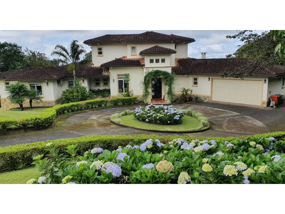 Venta: Casa en Lucero Golf & Country Club, Boquete - 1