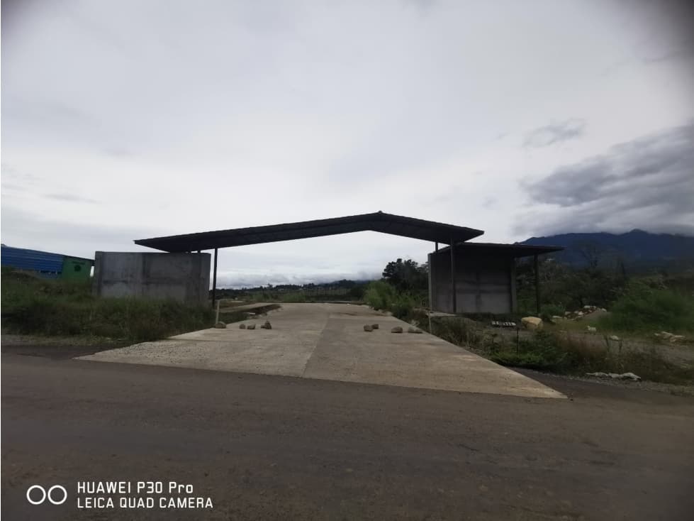 TERRENO / BOQUETE / BAJO JARAMILLO / 3.3 HECTAREAS / PARA DESARROLLO - 1