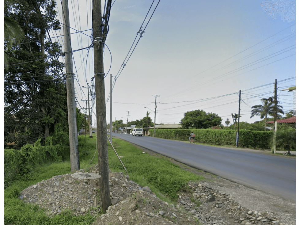 SE VENDE TERRENO EN BOCAS DEL TORO CHANGUINOLA SOBRE AVENIDA PRINCIPAL - 1