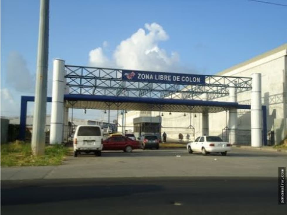 SE VENDE BODEGA EN FRANCE FIELD ZONA LIBRE - 7149DM - 1