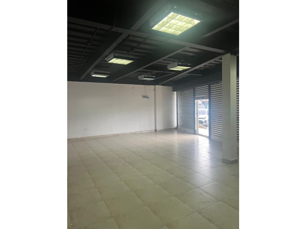 ALQUILER DE LOCAL AV.JOSE AGUSTIN ARANGO - 1