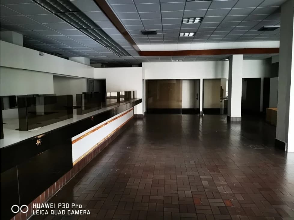 Se Vende Local comercial 1.241 Mts Bella Vista $3.697.500.oo - 1