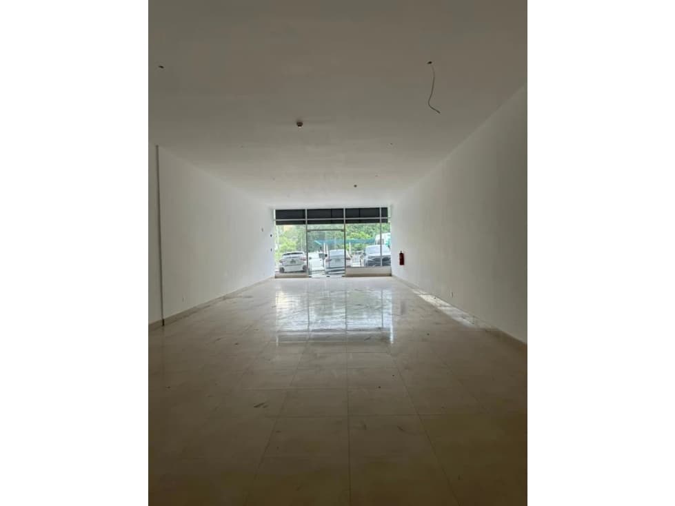 Se Alquila Local 114 Mts Via España Rio Abajo USD$1,800,oo+itbms - 1