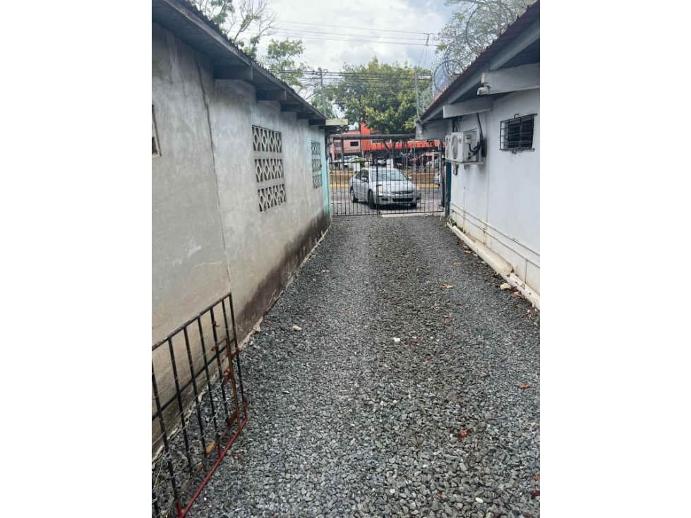 SE ALQUILA LOTE EN LA CHORRERA - 1