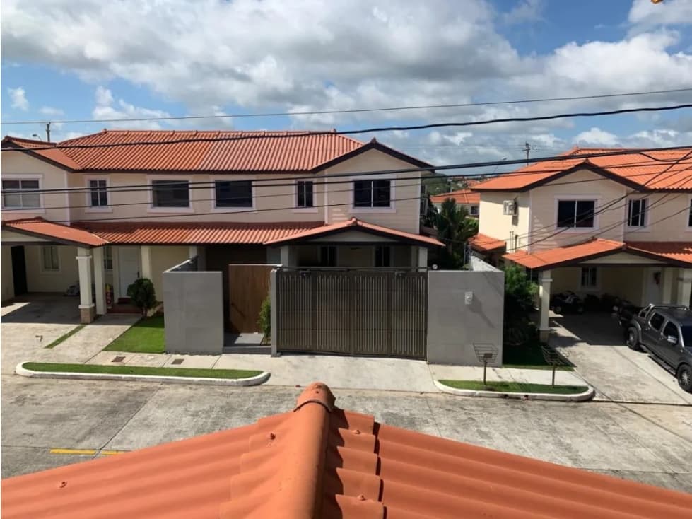 SE ALQUILA CASA EN COSTA VERDE - 1