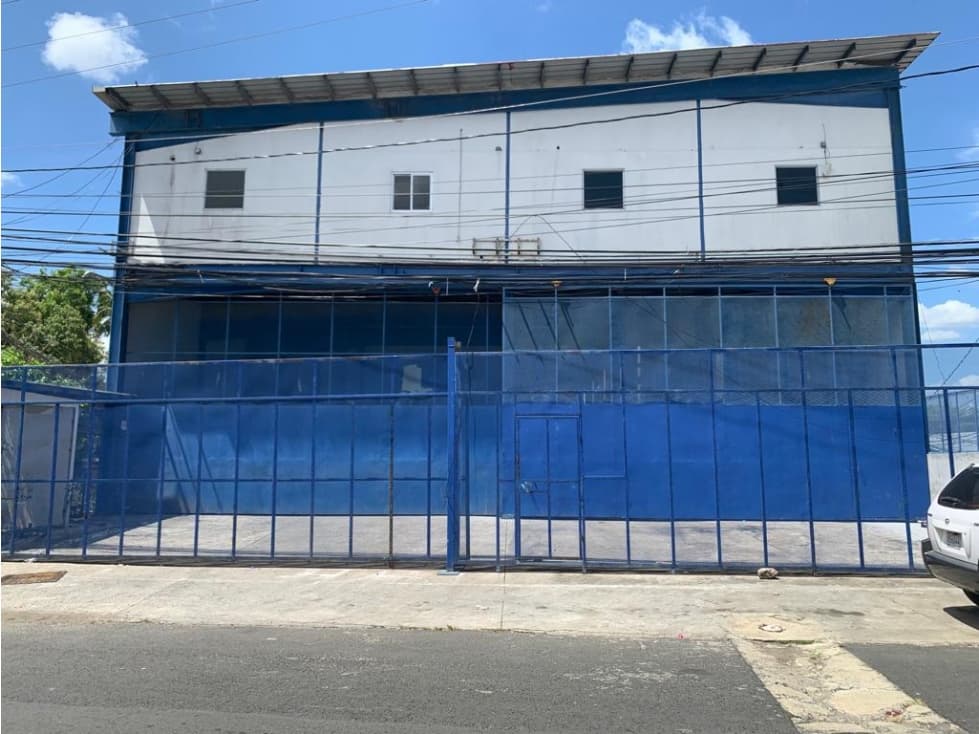 SE ALQUILA BODEGA COMERCIAL | RIO ABAJO | CALLE 15 - 1