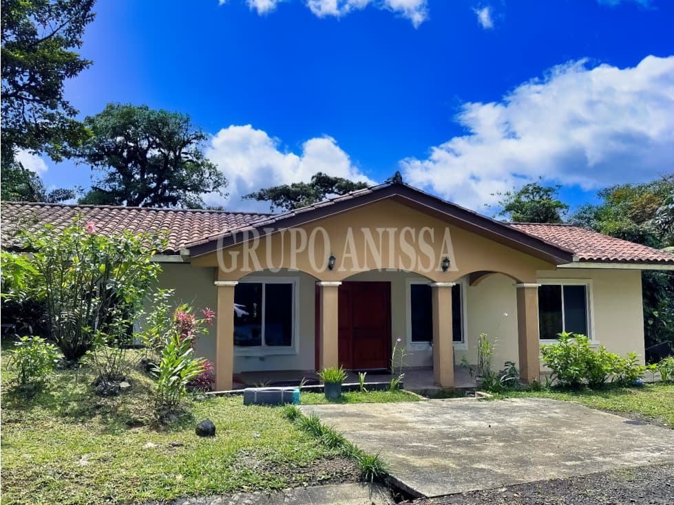 Se Alquila o Venta Casa Rodeada de Naturaleza en Altos del Maria - 1
