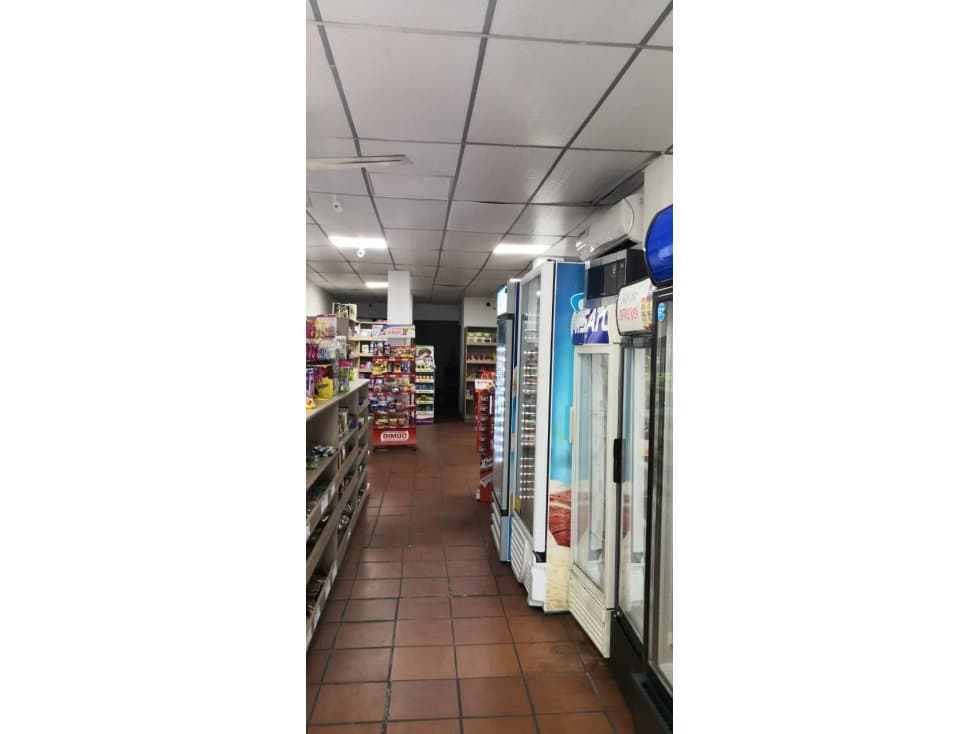 LOCAL COMERCIAL AMOBLADO BELLA VISTA 112 M2 - 1