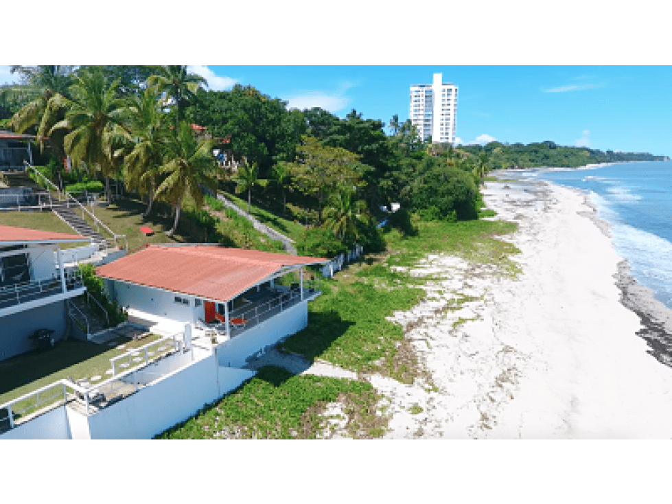 VENTA DE CASA FRENTE AL MAR - PLAYA CORONA A 20 Mts DEL MAR - 1