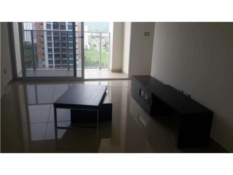 Excelente Apartamento en alquiler en Condado - 1