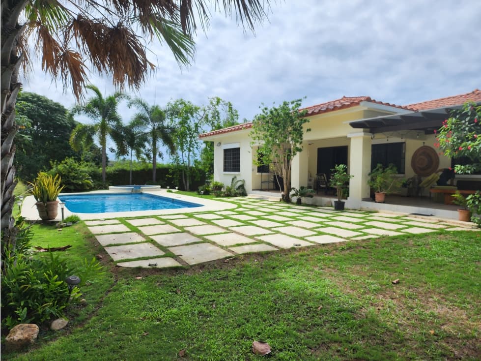 Hacienda Pacifica - 4 Bedroom Beach House with Pool - 1