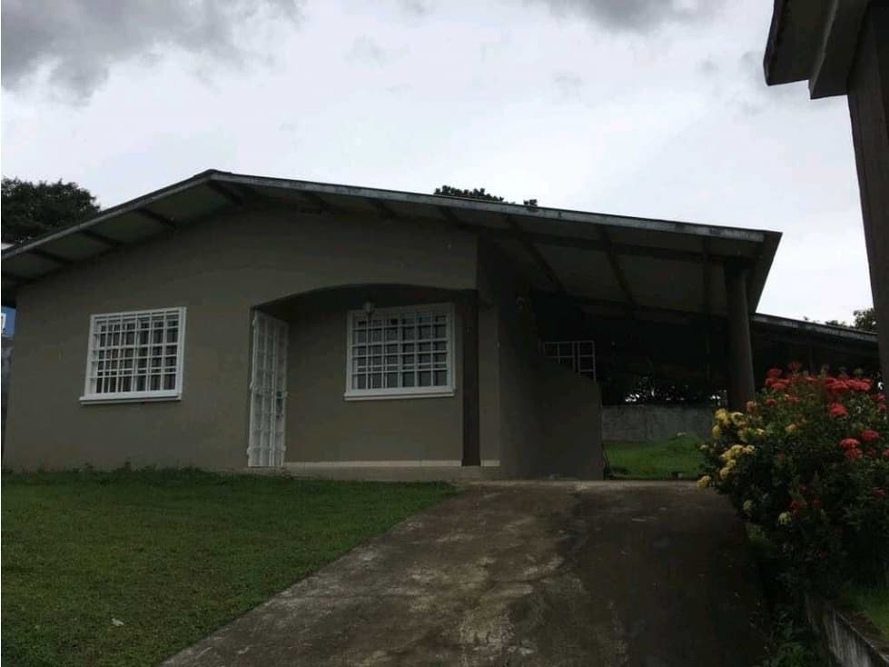 ALQUILER CASA EN DAVID. DETRAS DEL MALL. COMPLETAMENTE CERCADA - 1