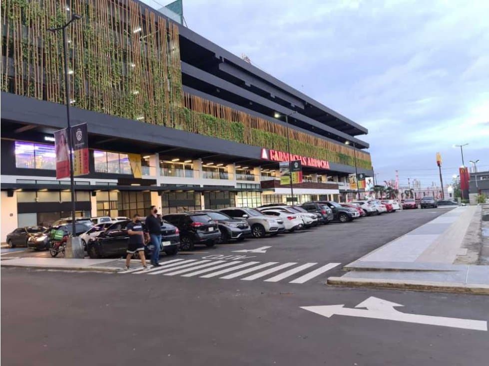 ALQUILER LOCAL COMERCIAL PLAZA GREEN WOOD - 1