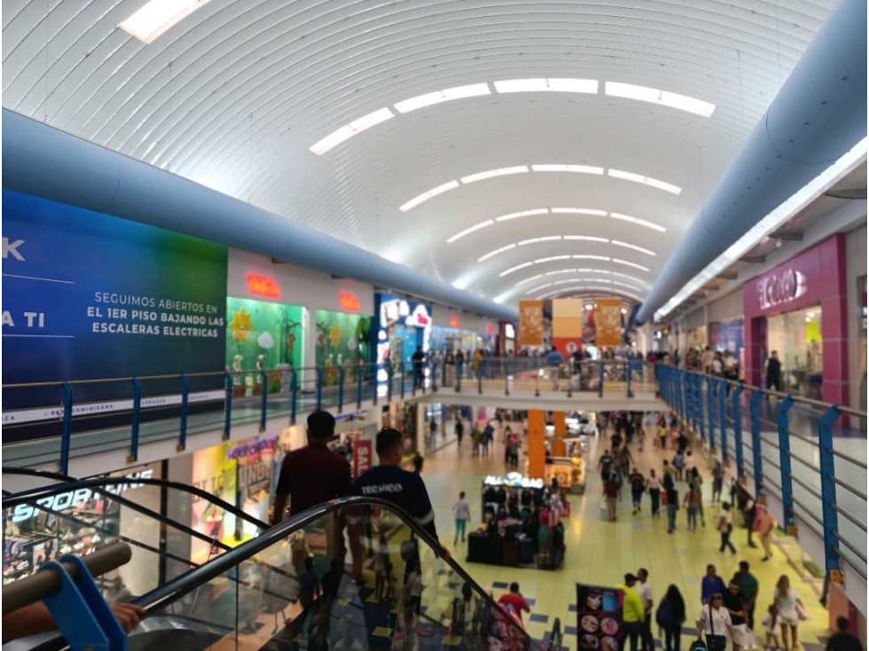 VENTA DE LOCAL EN ALBROOK MALL PASILLO PRINCIPAL 168MT2 LT. - 1