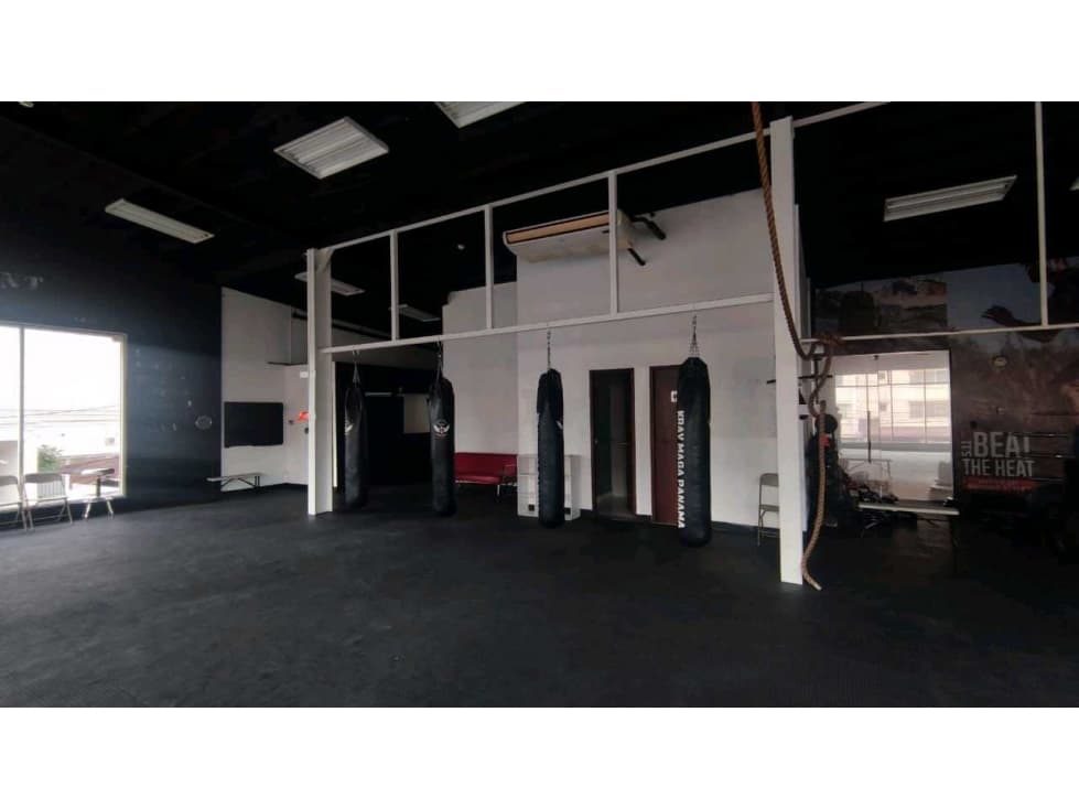 ALQUILER LOCAL SAN FRANCISCO PLAZA 75 PARA GIMNASIO 230 M2 - 1
