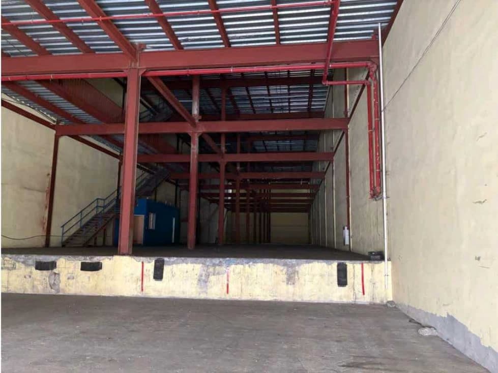 ALQUILO BODEGA EN COCO SOLITO COLON ZONA LIBRE 4500m2 - 1