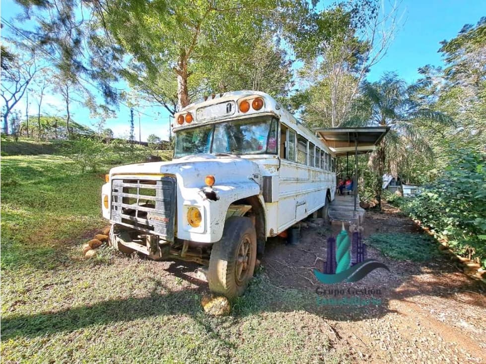 ALQUILO BUS AMOBLADO VIA GUALACA - 1