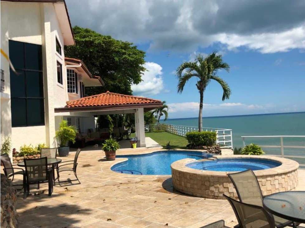 ALQUILO CASA DE PLAYA EN SAN CARLOS - 1