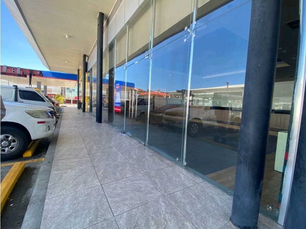 ALQUILO LOCAL COMERCIAL, 217MT2, COLON -CALLE 13 - 1
