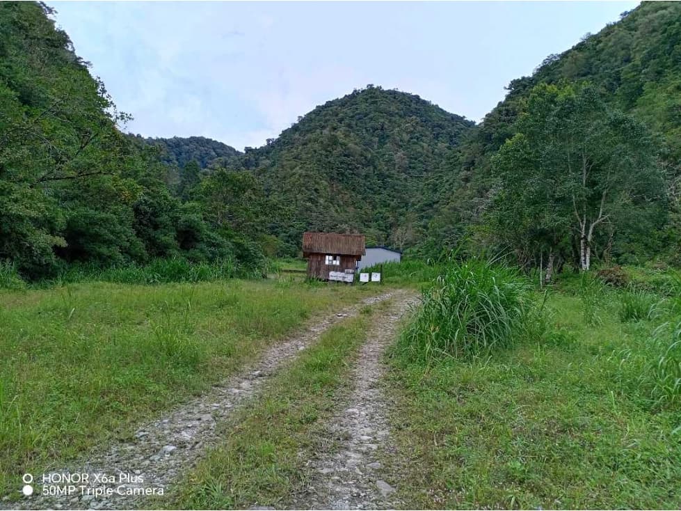 En venta espectacular finca de 280 hectáreas en El Tisingal, Volcán - 1