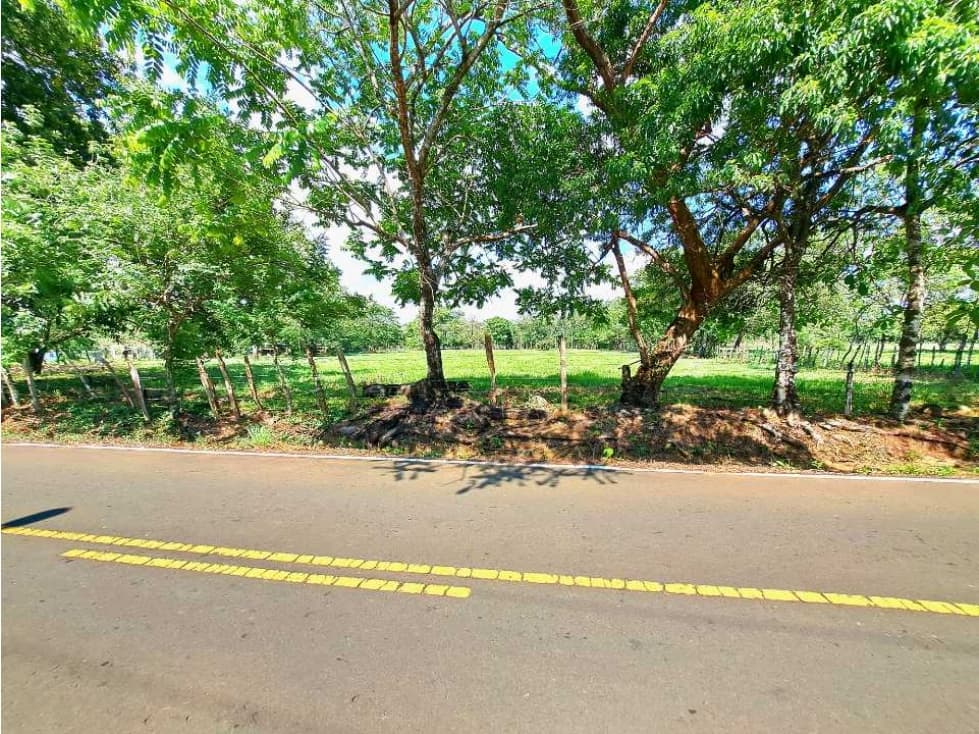 LOTE EN VENTA POR COCHEA ABAJO - 1