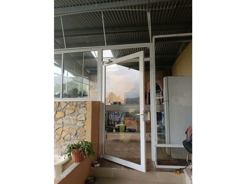 SE ALQUILA cocina con horno y asador de ladrillo, Boquete $550.00 - 1