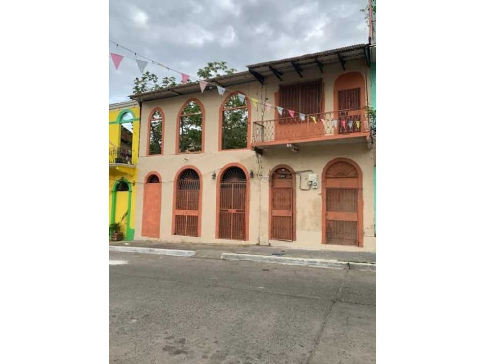 SE VENDE EDIFICIO DE DOS NIVELES EN CASCO ANTIGUO 312 - 1