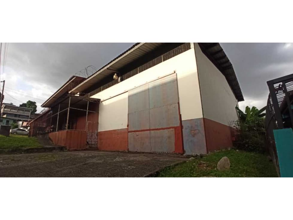 SE VENDE GALERA EN RIO ABAJO - 1