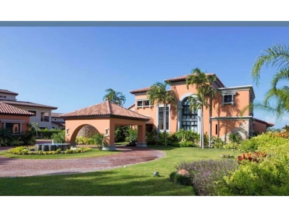 Se Vende Residencia de Lujo en Buenaventura Golf Beach Golf Resort - 1