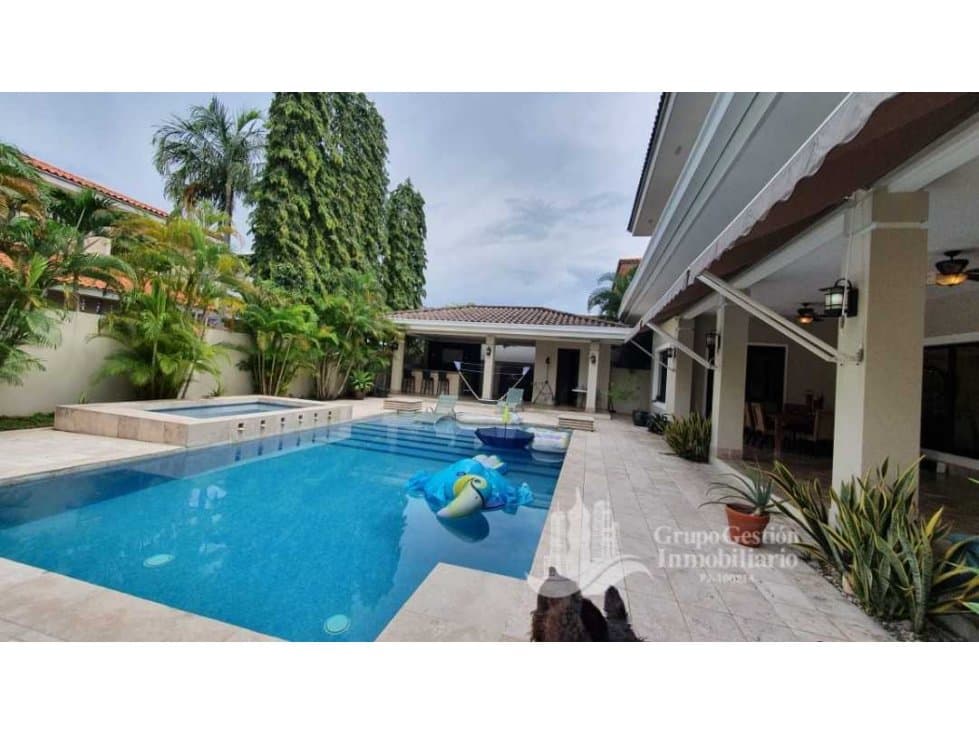 VENDO CASA DE 650M2 CONSTRUCCION CON PISCINA EN COSTA DEL ESTE - 1