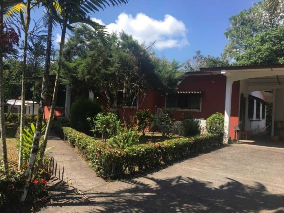 VENTA CASA CON 3095 M2 EN SAN VICENTE BUGABA - 1