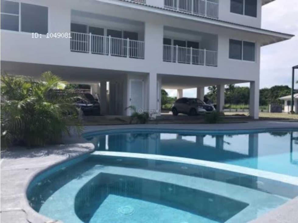 VENTA DE APARTAMENTO DE PLAYA EN PUNTA CHAME CERCA DE PLAYA CARACOL - 1