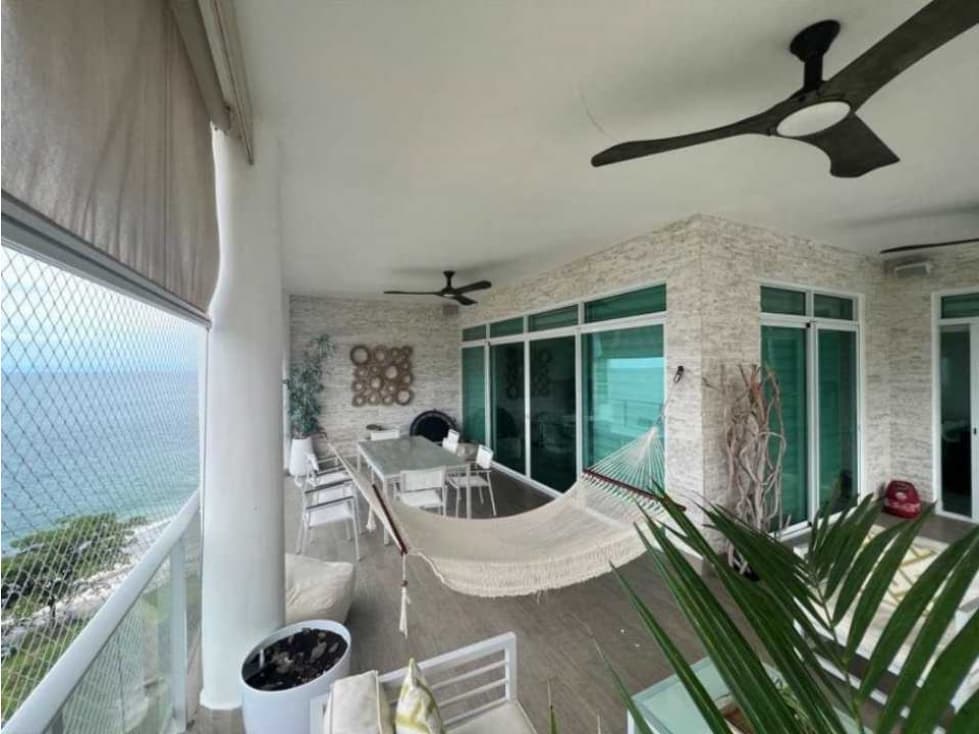 VENTA DE APARTAMENTO EN BIJAO FRENTE AL MAR - 1