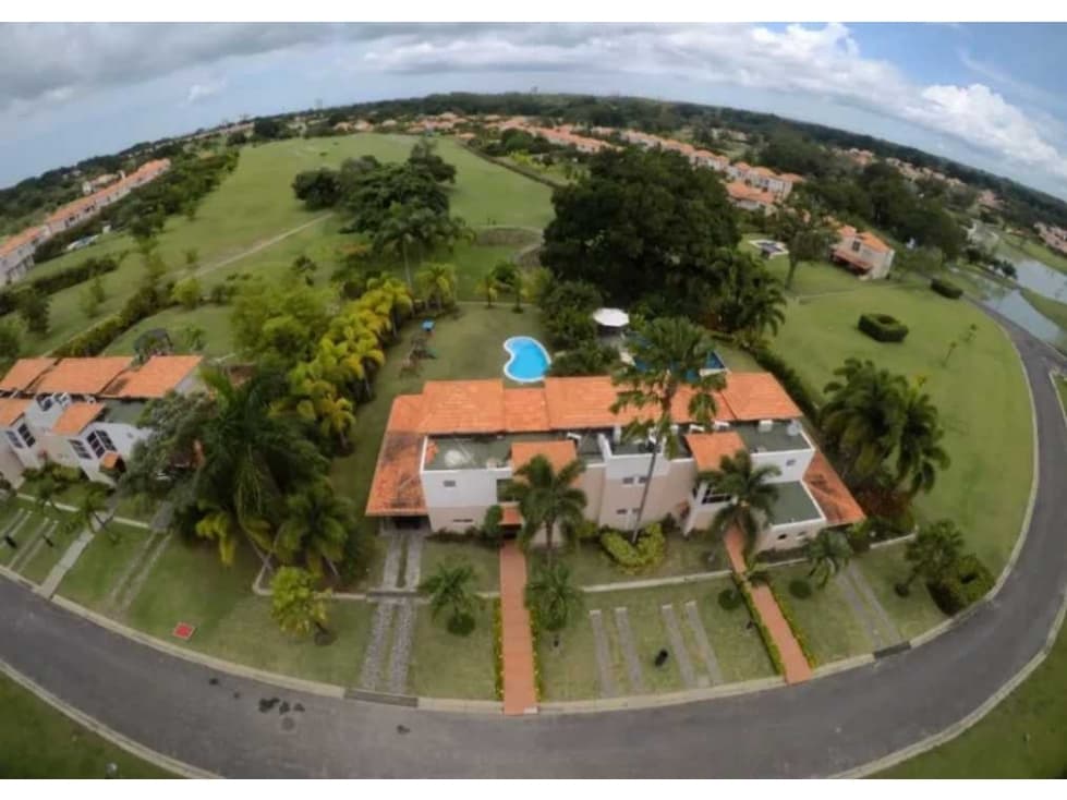 VENTA DE CASA DE PLAYA EN DECAMERON FARALLON - 1